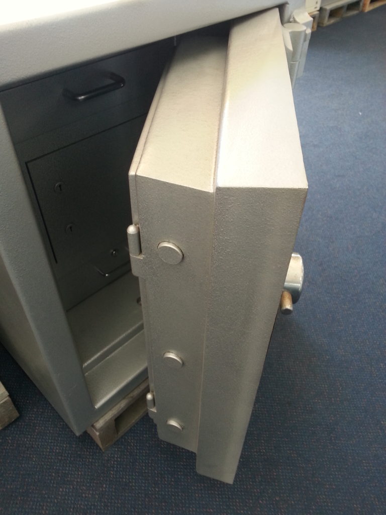 Lord Safe- code: 2047