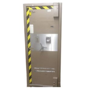 Chubb 6ft Banker Safe