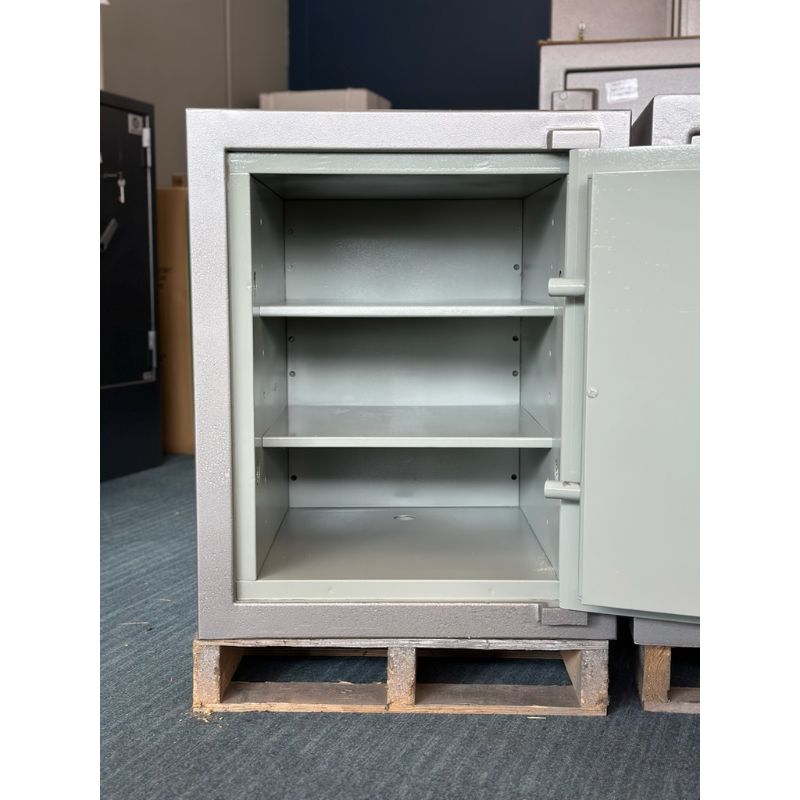 Second Hand Chubb Canberra Size 2