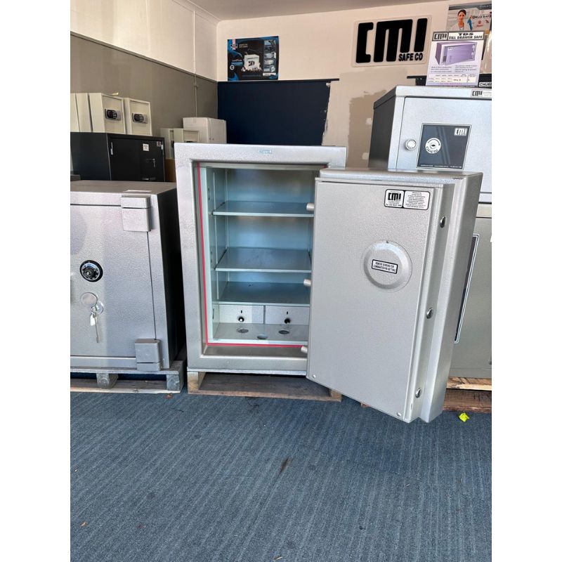 CMI Commander CR3 Safe