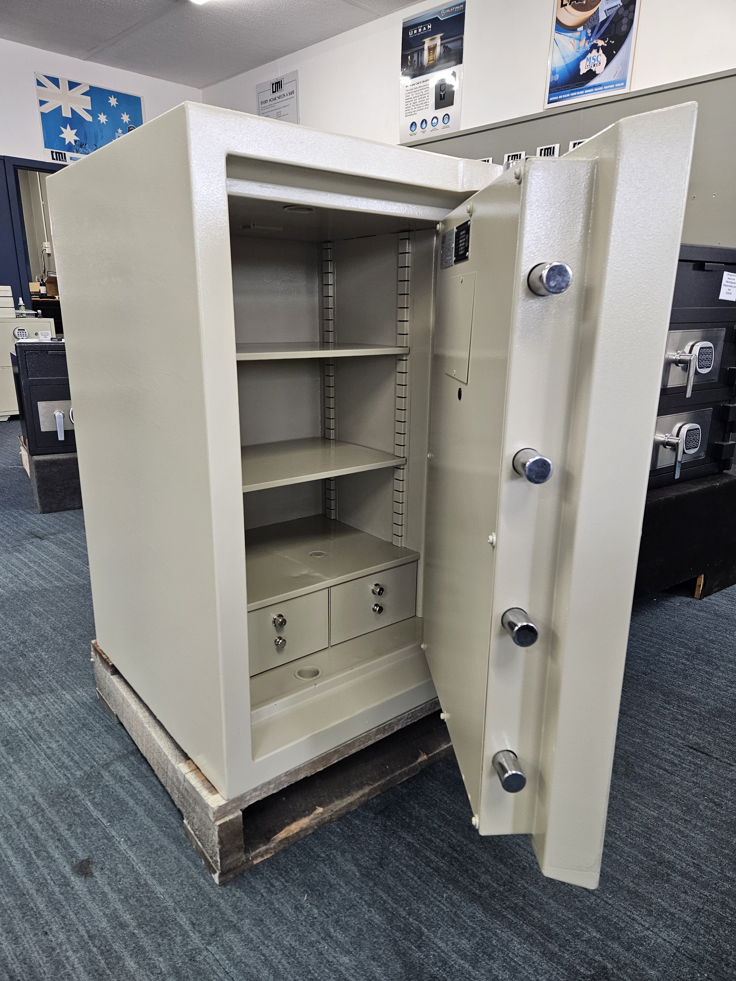 Chubb Europa Grade III Size 3 Safe