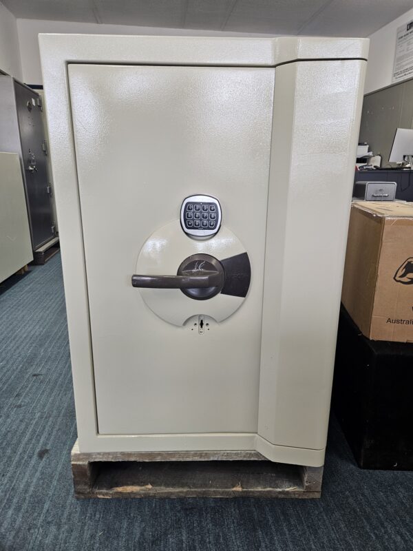 Chubb Europa Grade III Size 3 Safe
