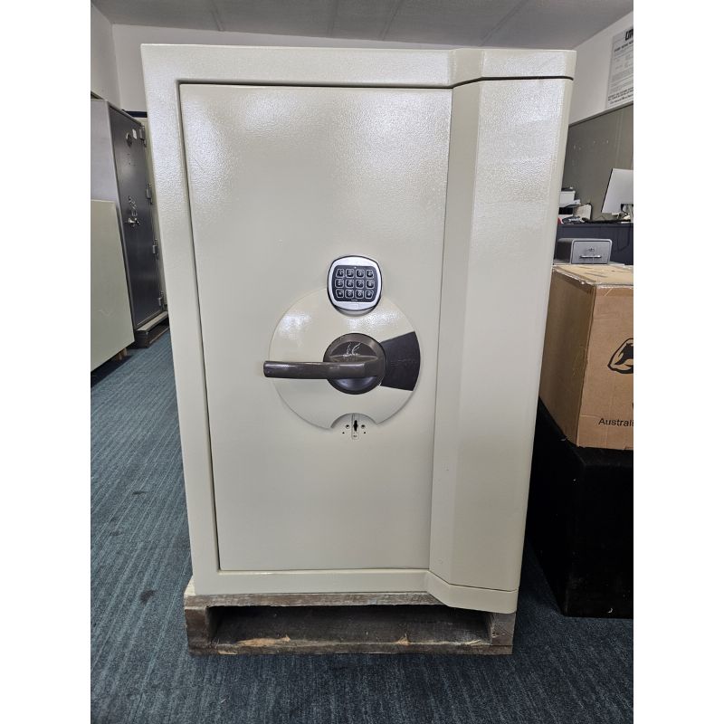 Chubb Europa Grade III Size 3 Safe
