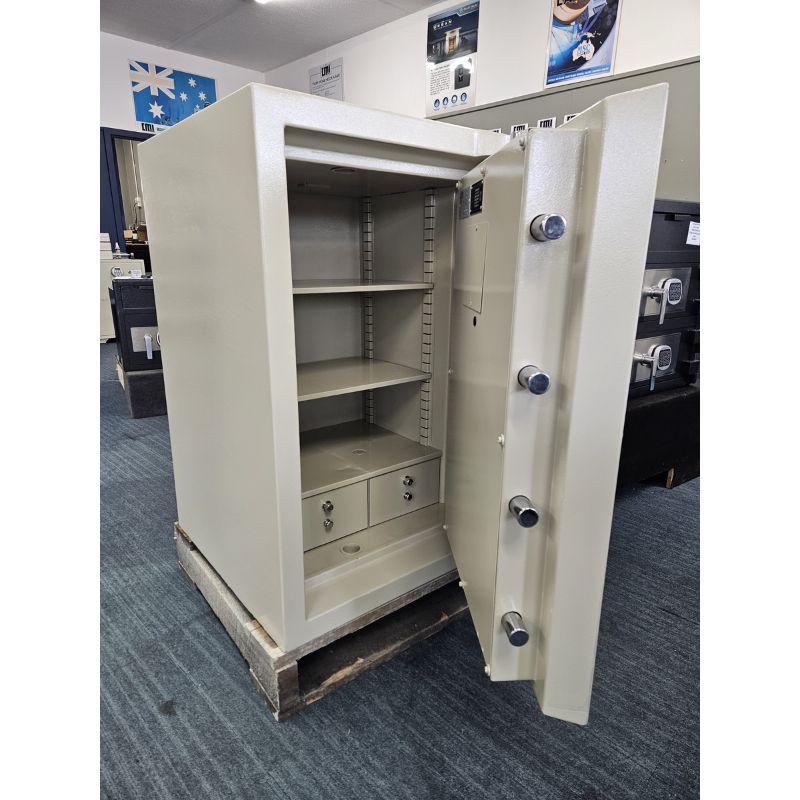 Chubb Europa Grade III Size 3 Safe
