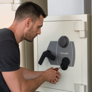 picking key lock on safe